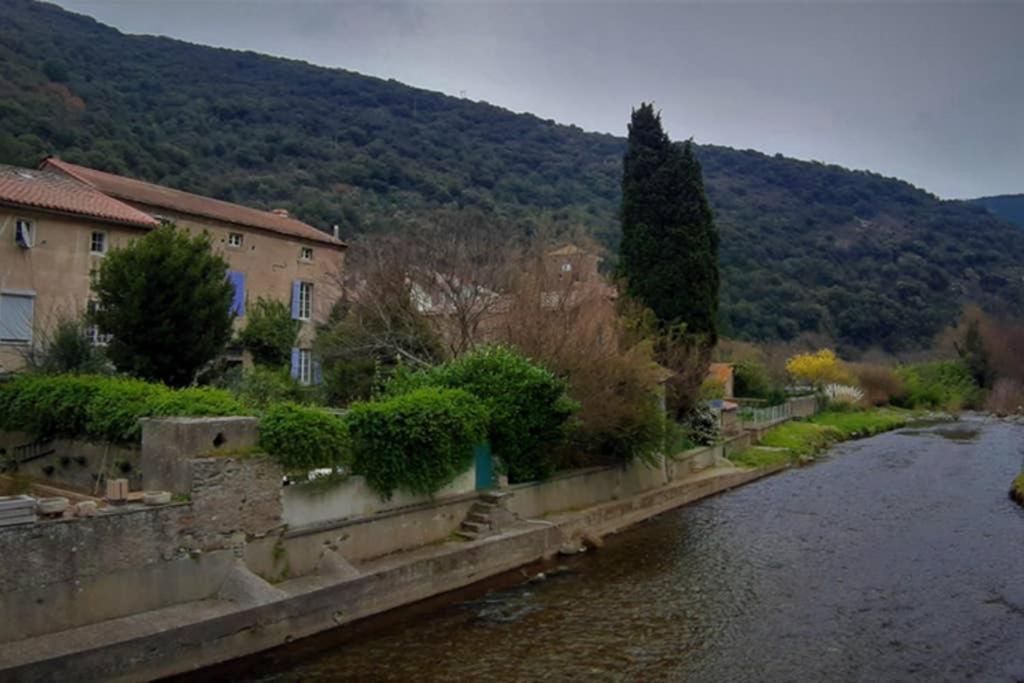 فيلا Havre De Paix Au Pied De La Montagne Les Ilhes المظهر الخارجي الصورة